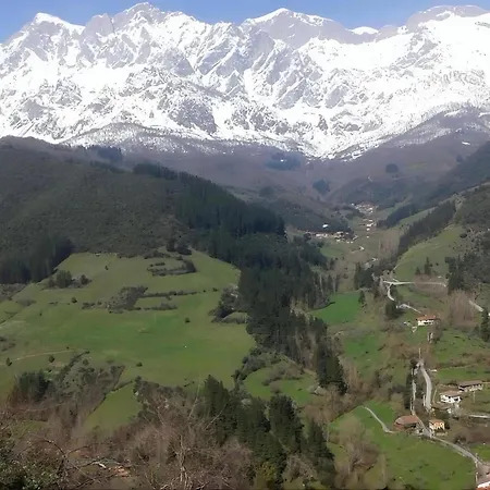 Picos De Europa And Herberg Turieno