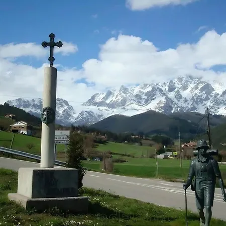 Picos De Europa And Inn Turieno