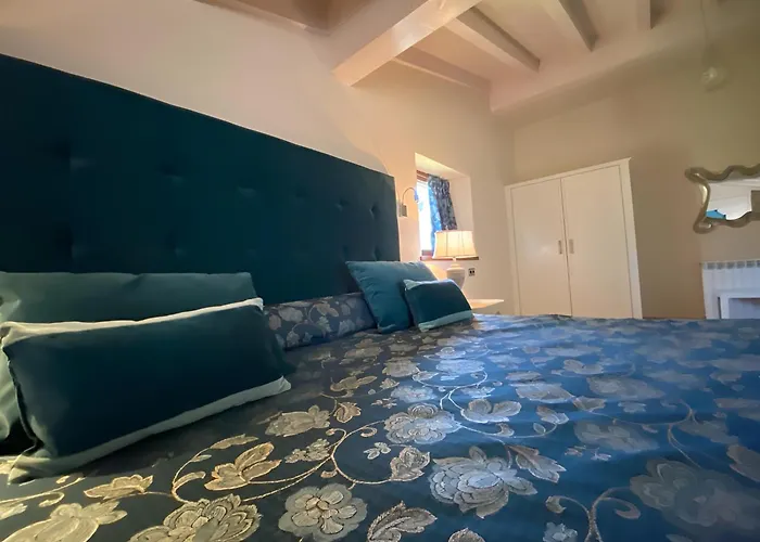 Picos De Europa And Inn