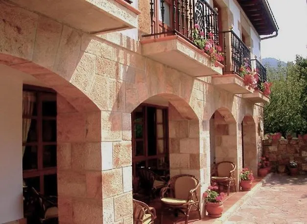 Picos De Europa And Inn