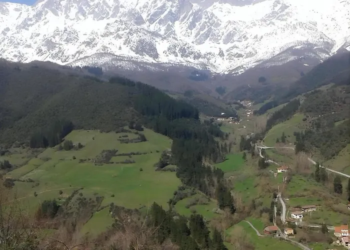 Picos De Europa And Herberg Turieno