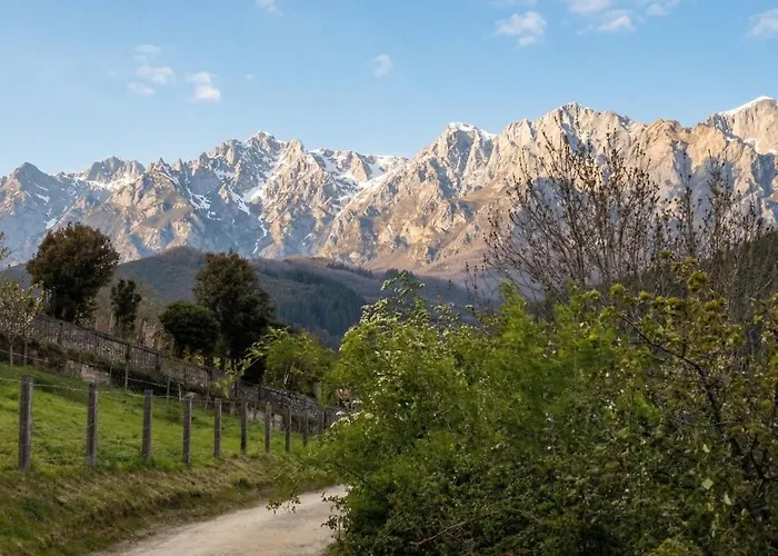 Herberg Picos De Europa And *